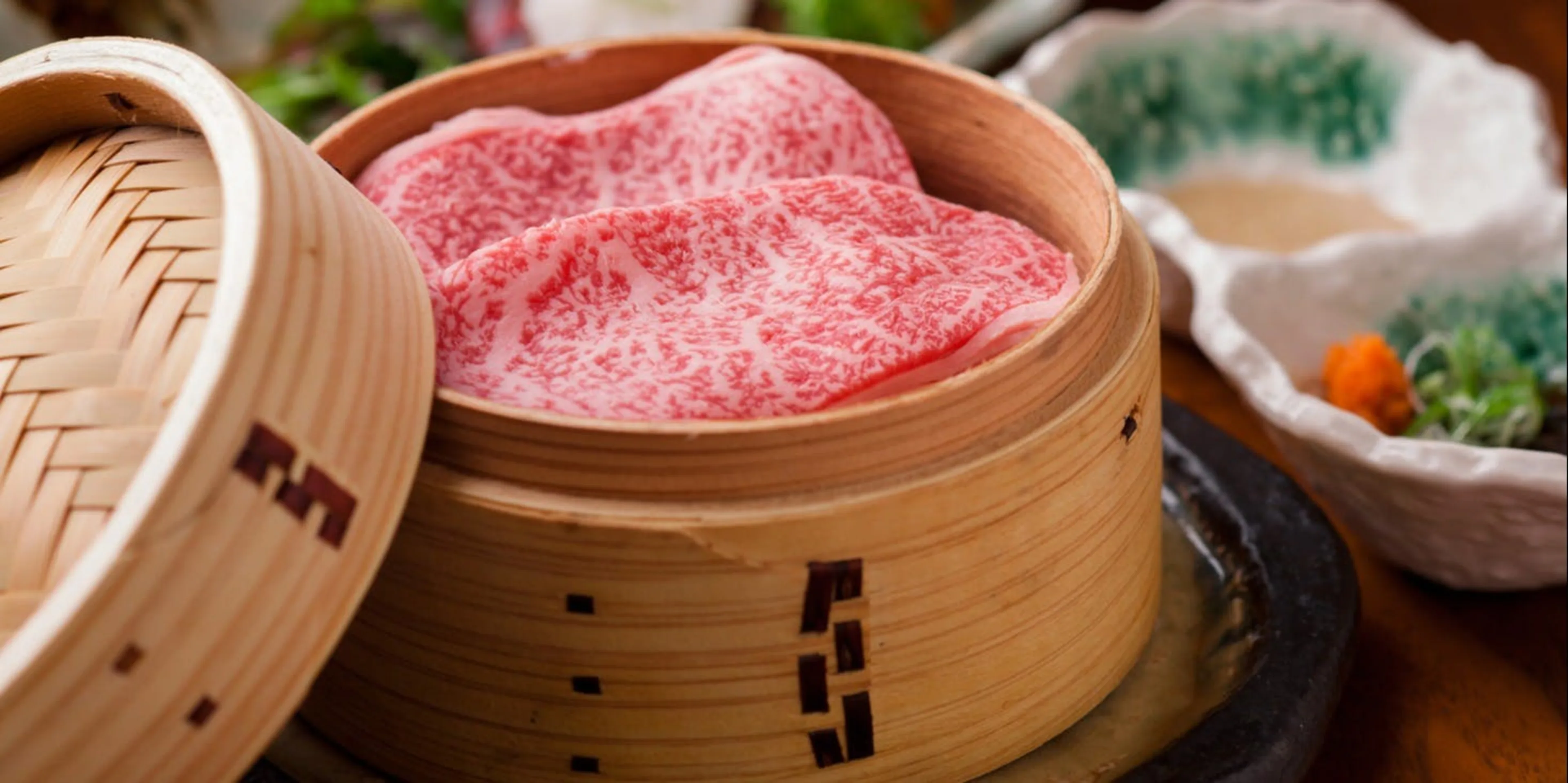 【個室確約★接待・会食/顔合わせ向けプラン】豪華お造り＆黒毛和牛鉄板焼きを堪能★全8品のおすすめ会席ディナーコース＋乾杯ドリンク★心斎橋の和空間で過ごす上質な時間