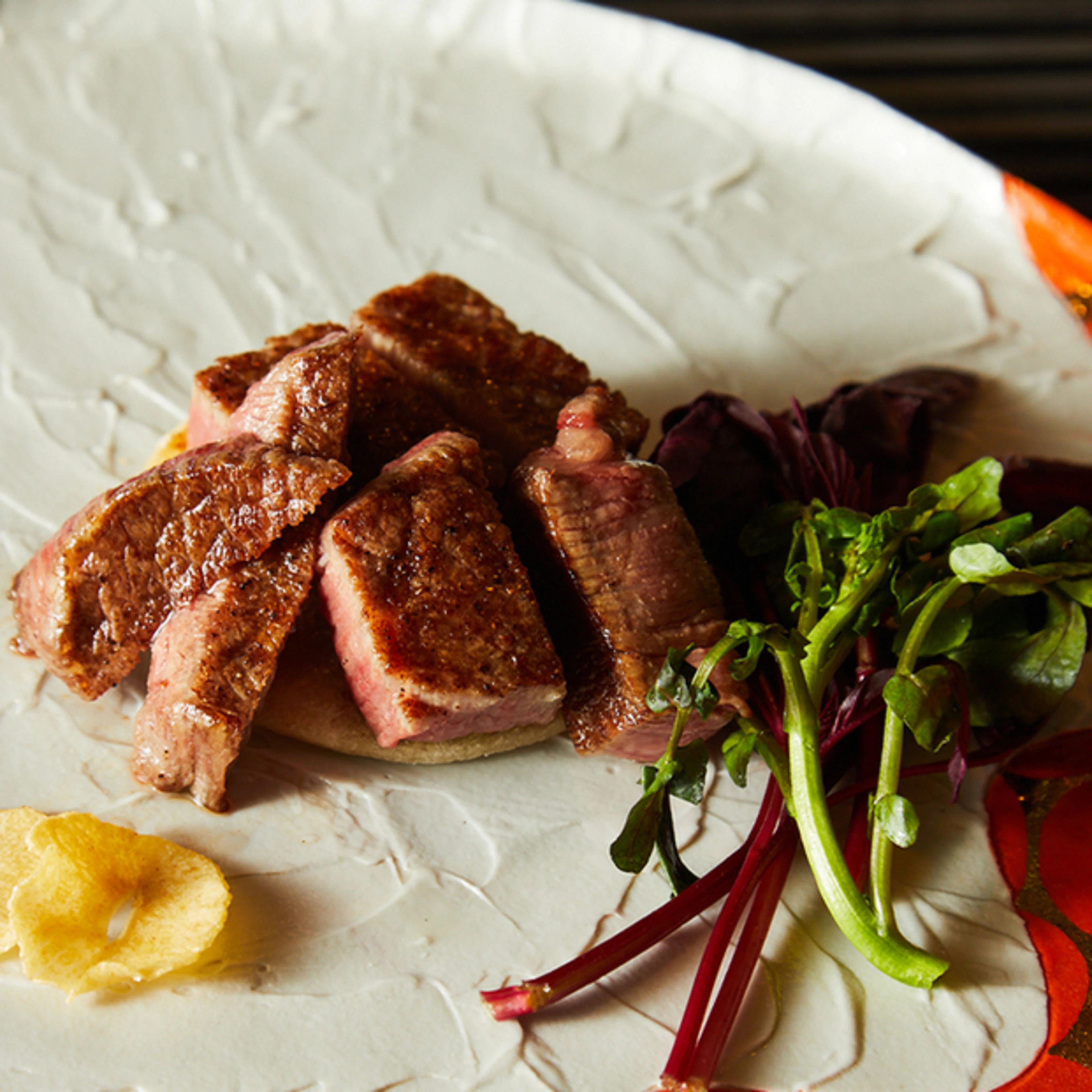 豪華食材が独創的に調理される豪華鉄板焼コース