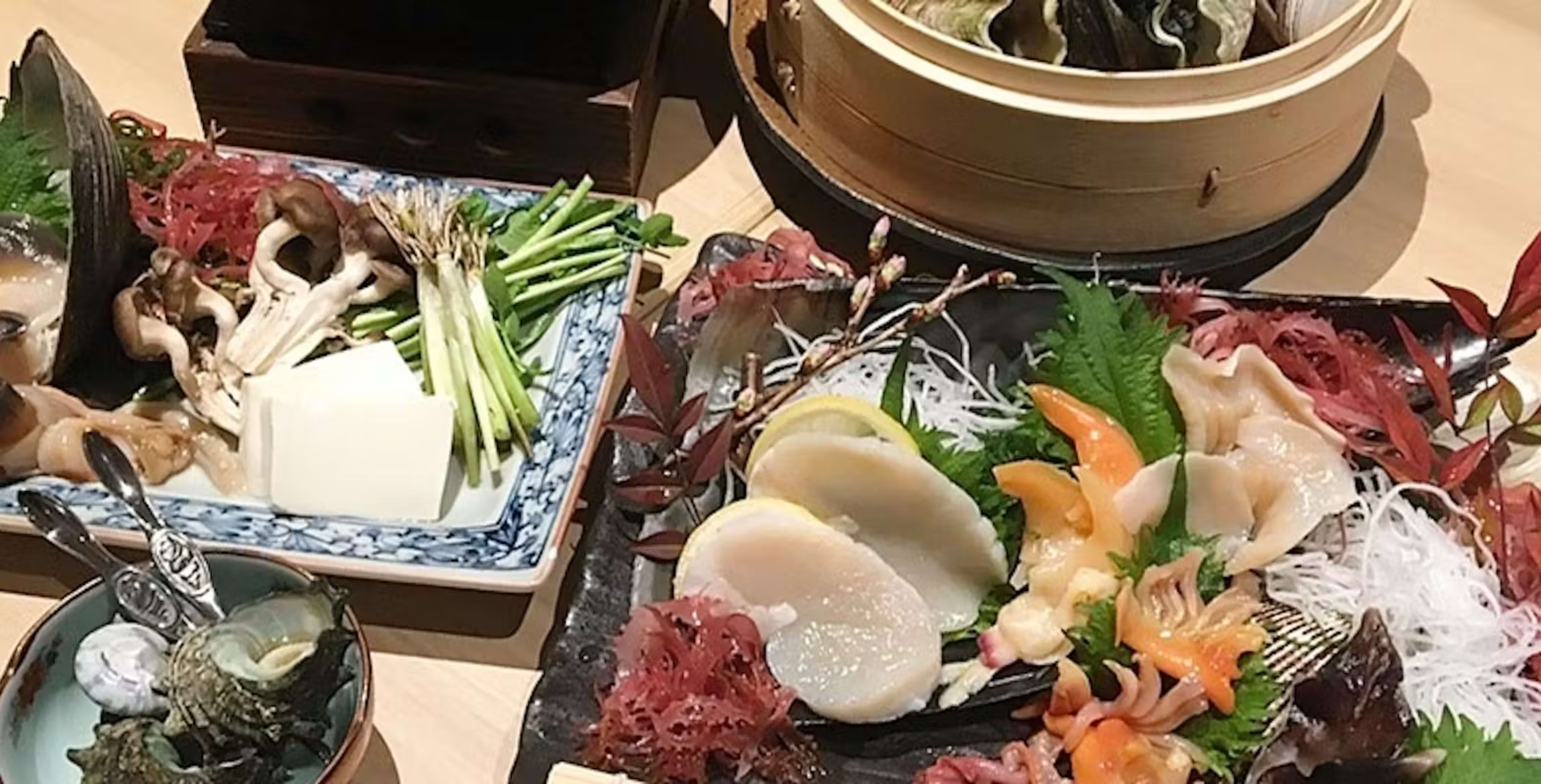 【接待・会食プラン / 鍋コース】貝専門店★貝のお造りや煮貝、選べる貝鍋を堪能するディナーコース全7品★八丁堀駅から徒歩2分