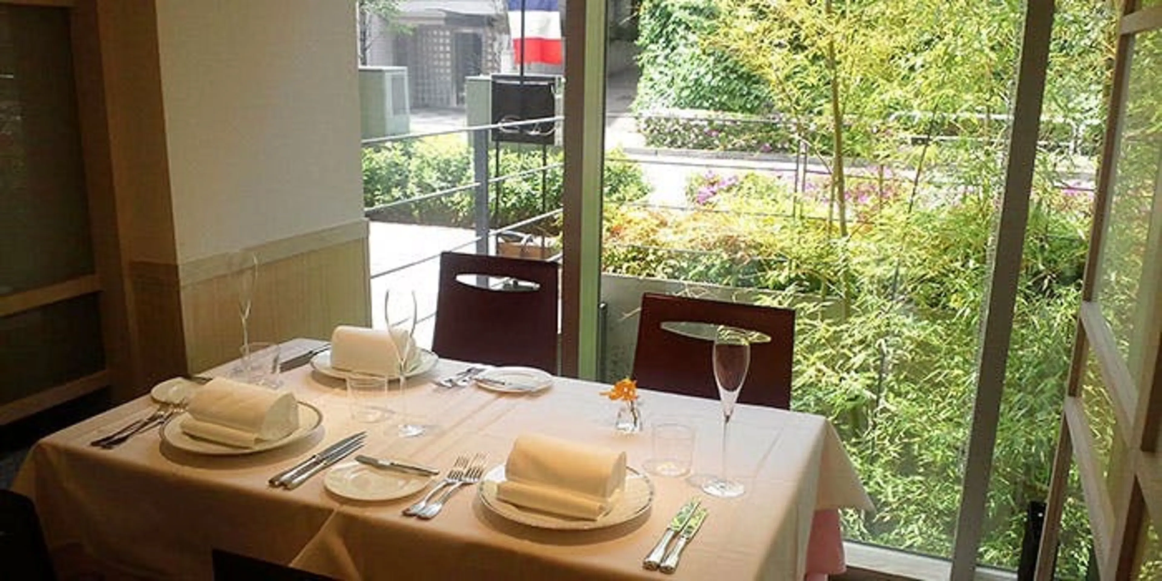 選べる個室orテーブル席