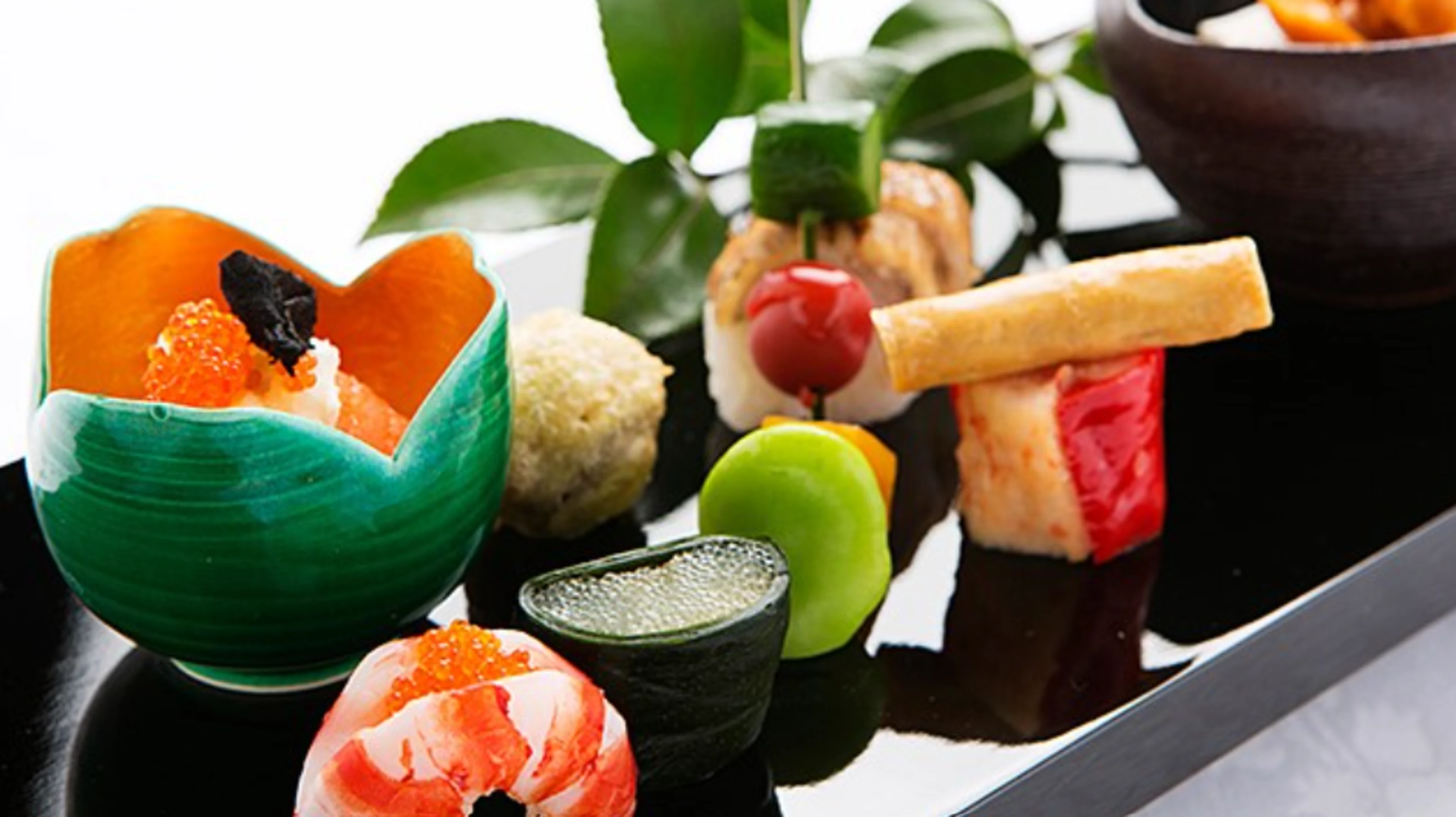 【4～16名様まで半個室確約×顔合わせ・結納プラン】伝統と現代の味わいを楽しむ×老舗なだ万のお祝い懐石★札幌駅近！落ち着き空間で叶えるご両家のご縁