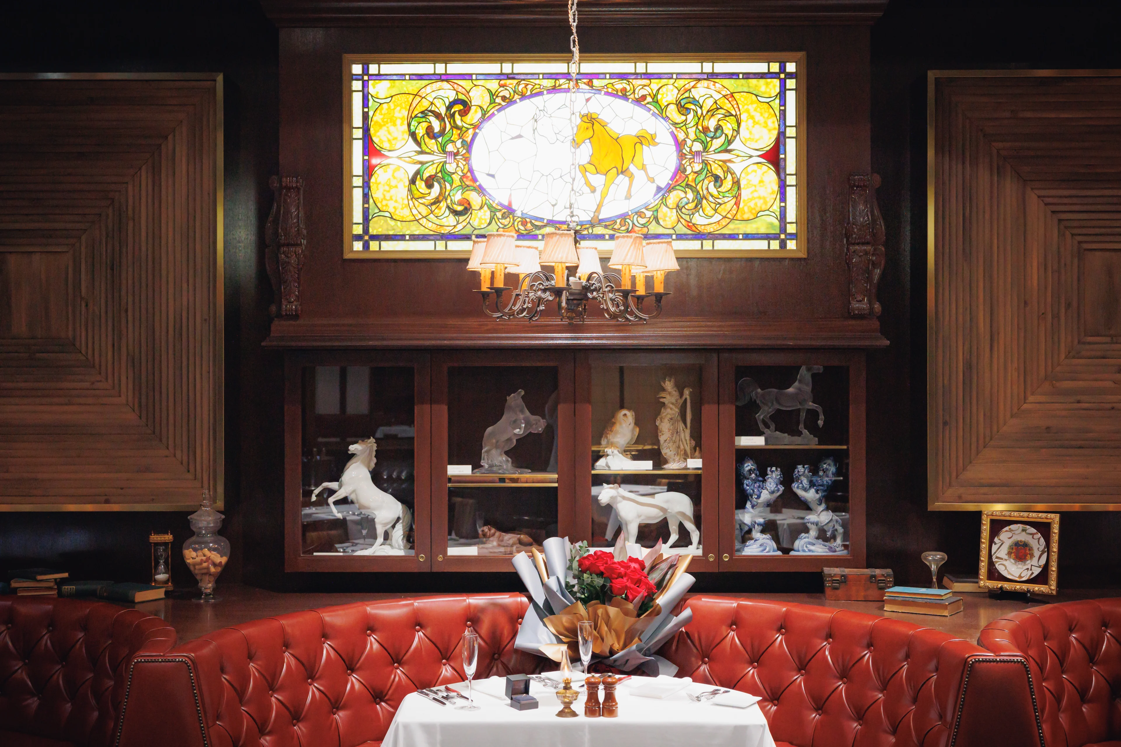 【ソファー席確約 アニバーサリーディナープラン】季節のステーキコース全6品＋オーダーメイドのデザートプレート★アニバーサリープランナーの事前打ち合わせ付き！★大阪港の赤レンガ倉庫に囲まれたラグジュアリー空間で至福のお祝い時間を★