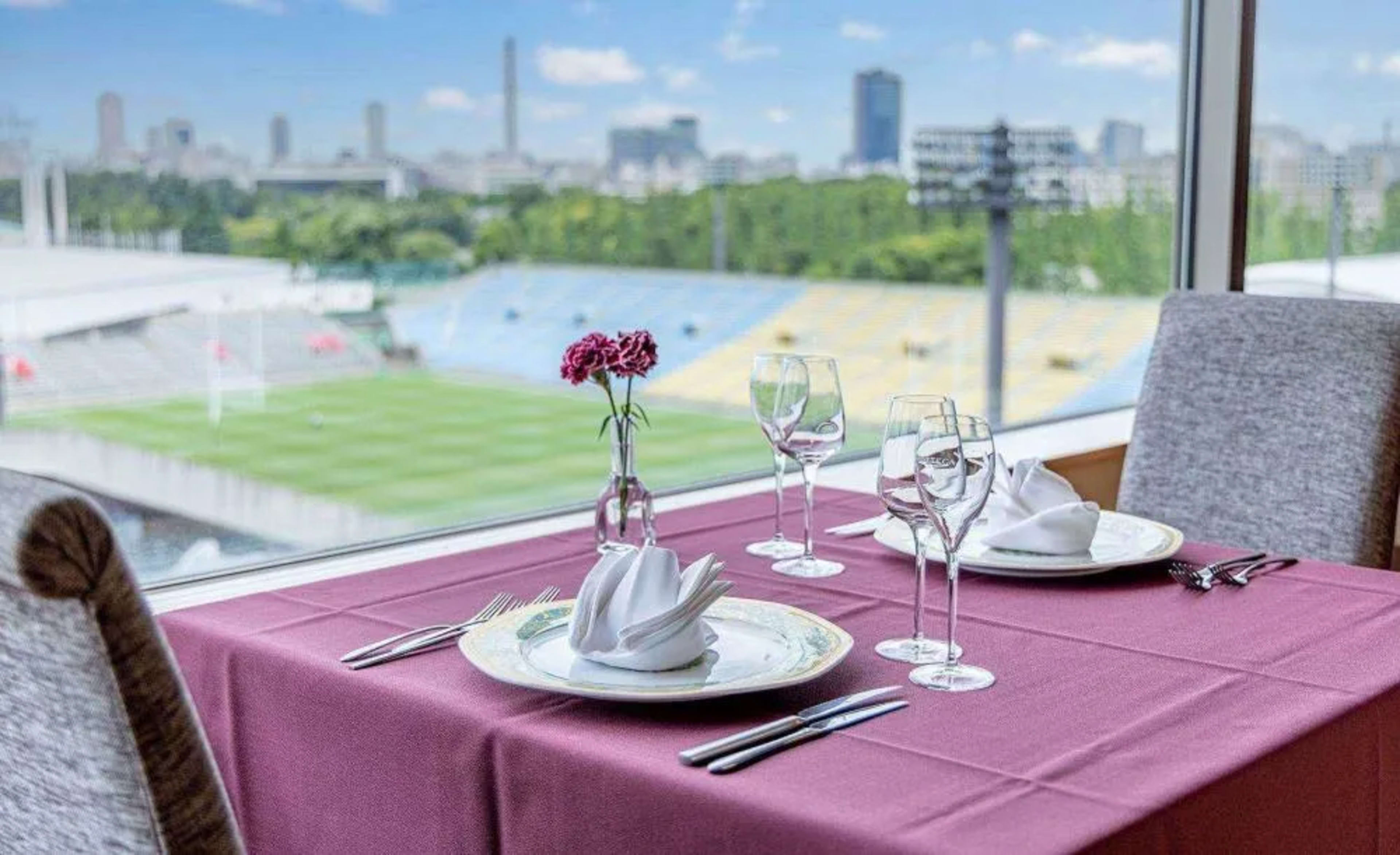 【プロポーズプラン】国産牛などを含む贅沢コース全2種＋メッセージ付きプレート★ドリンク2杯or乾杯スパークリング付き★ホテルアラマンダ青山で誓う永遠の愛