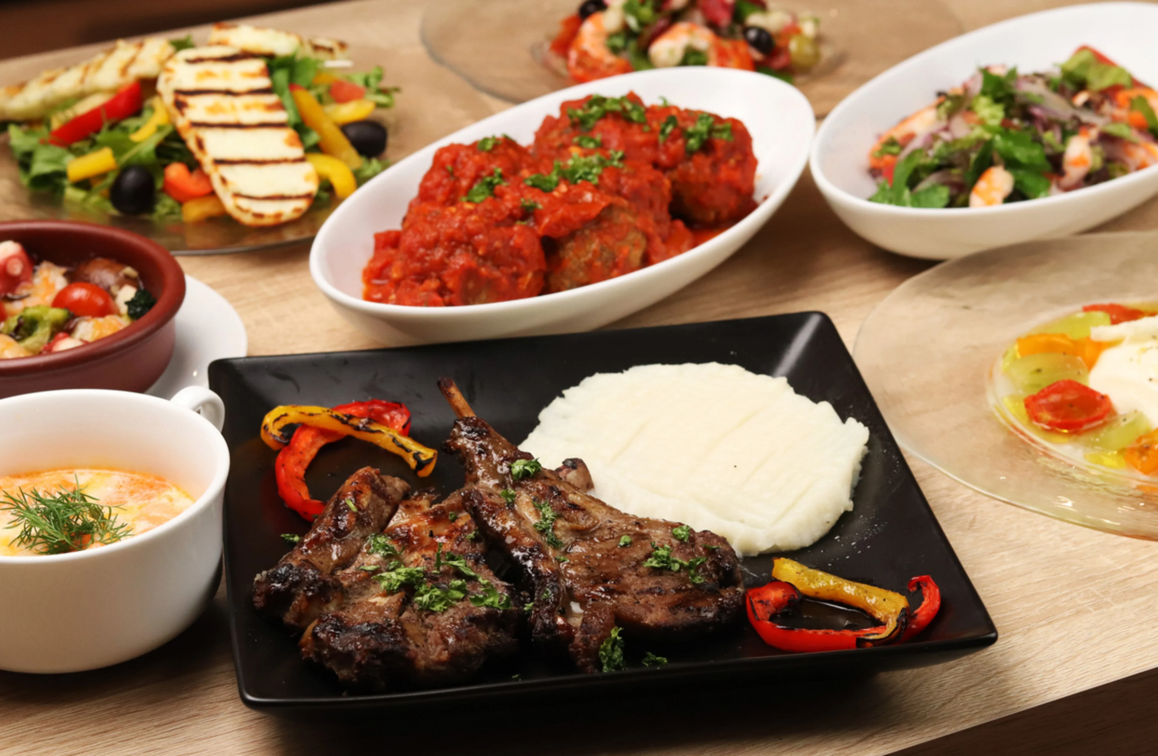 世界の料理を堪能するコース