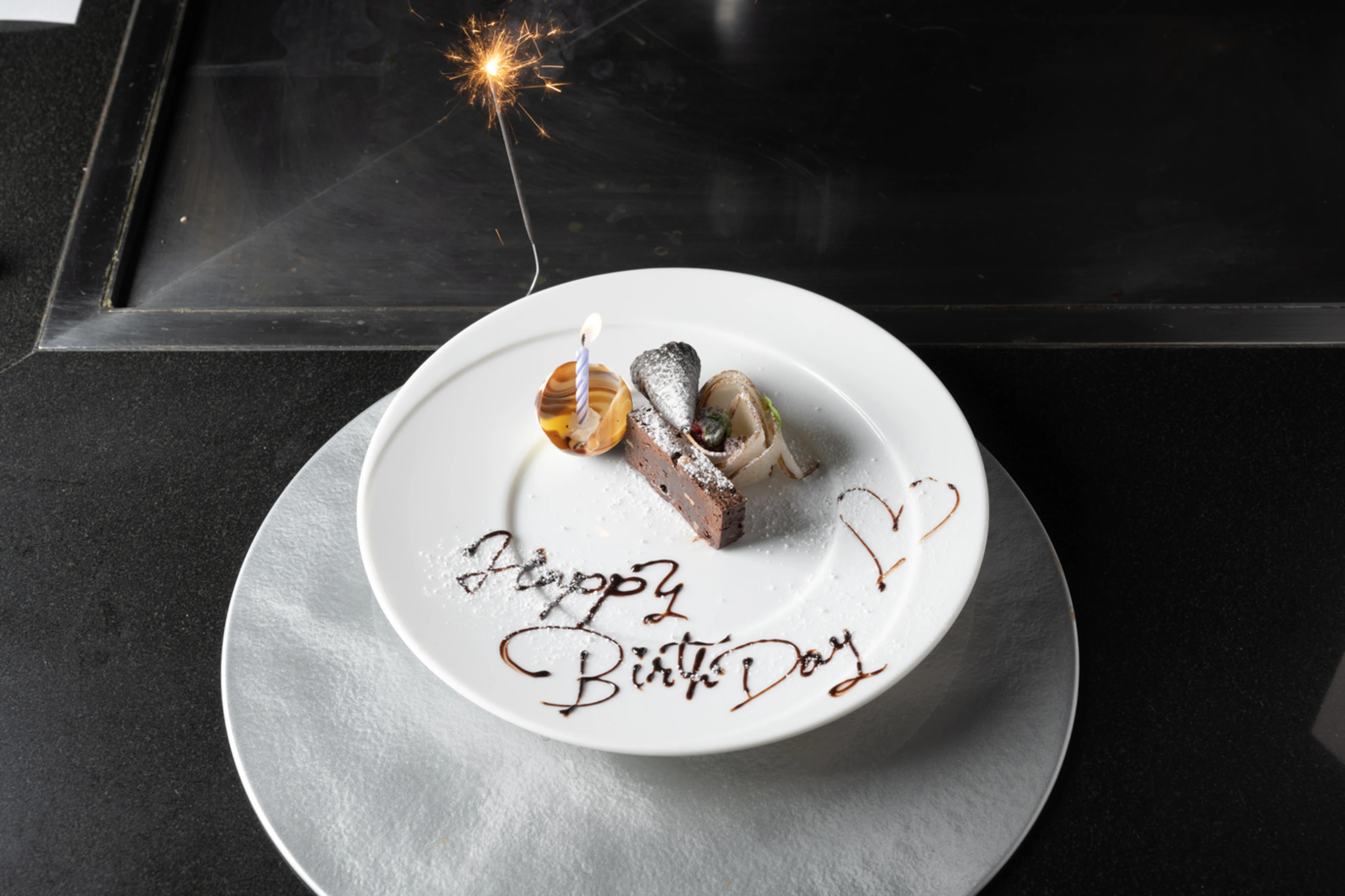 メッセージ入りデザート盛り合せプレート