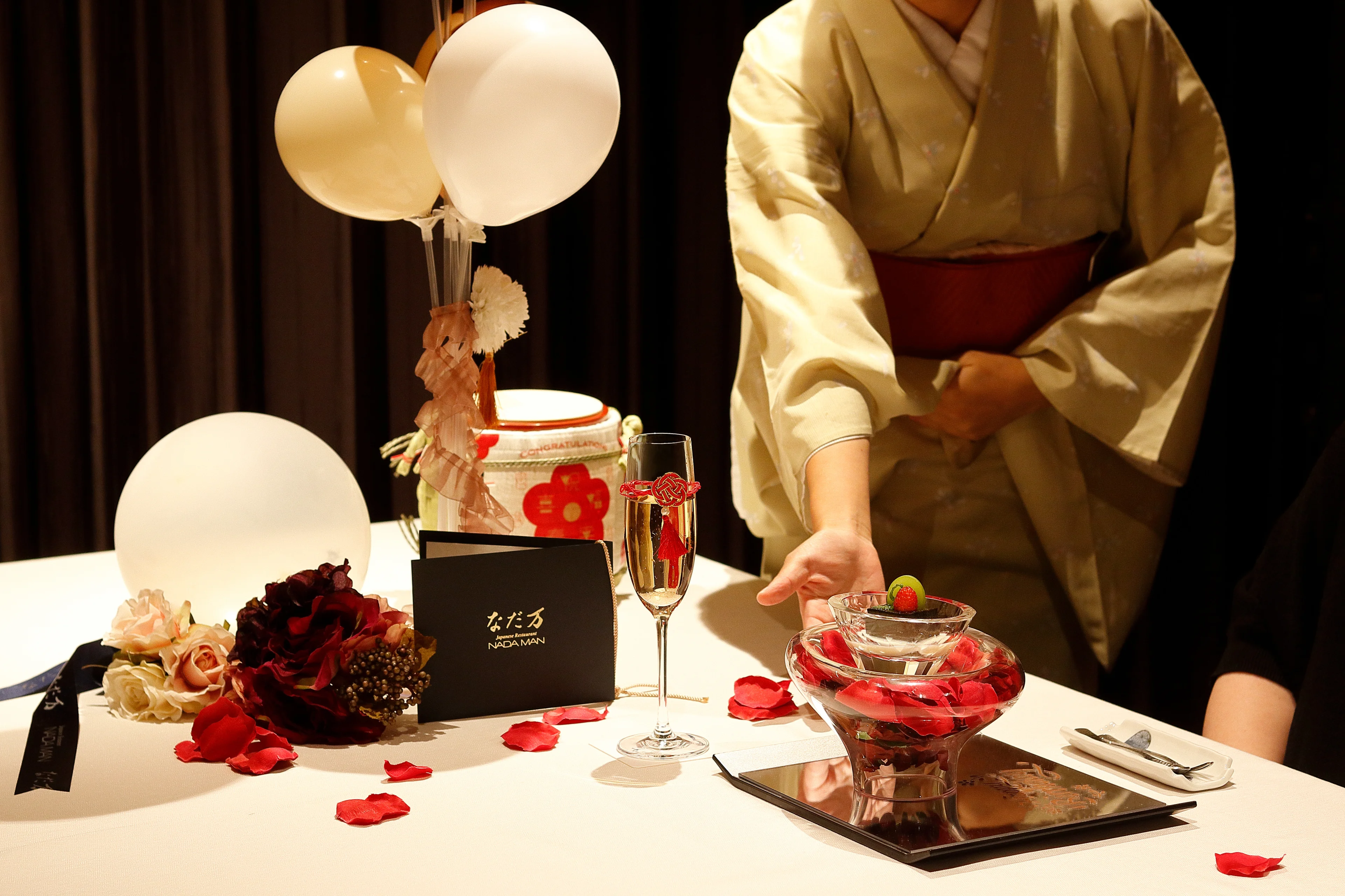 【アニバーサリーディナープラン】誕生日ディナーコース全3種＋乾杯スパークリングワイン＋メッセージ付デザートプレート★造花や御祝箸などで彩る華やかなテーブル演出★仙台国際ホテルで大切なお祝いのひと時