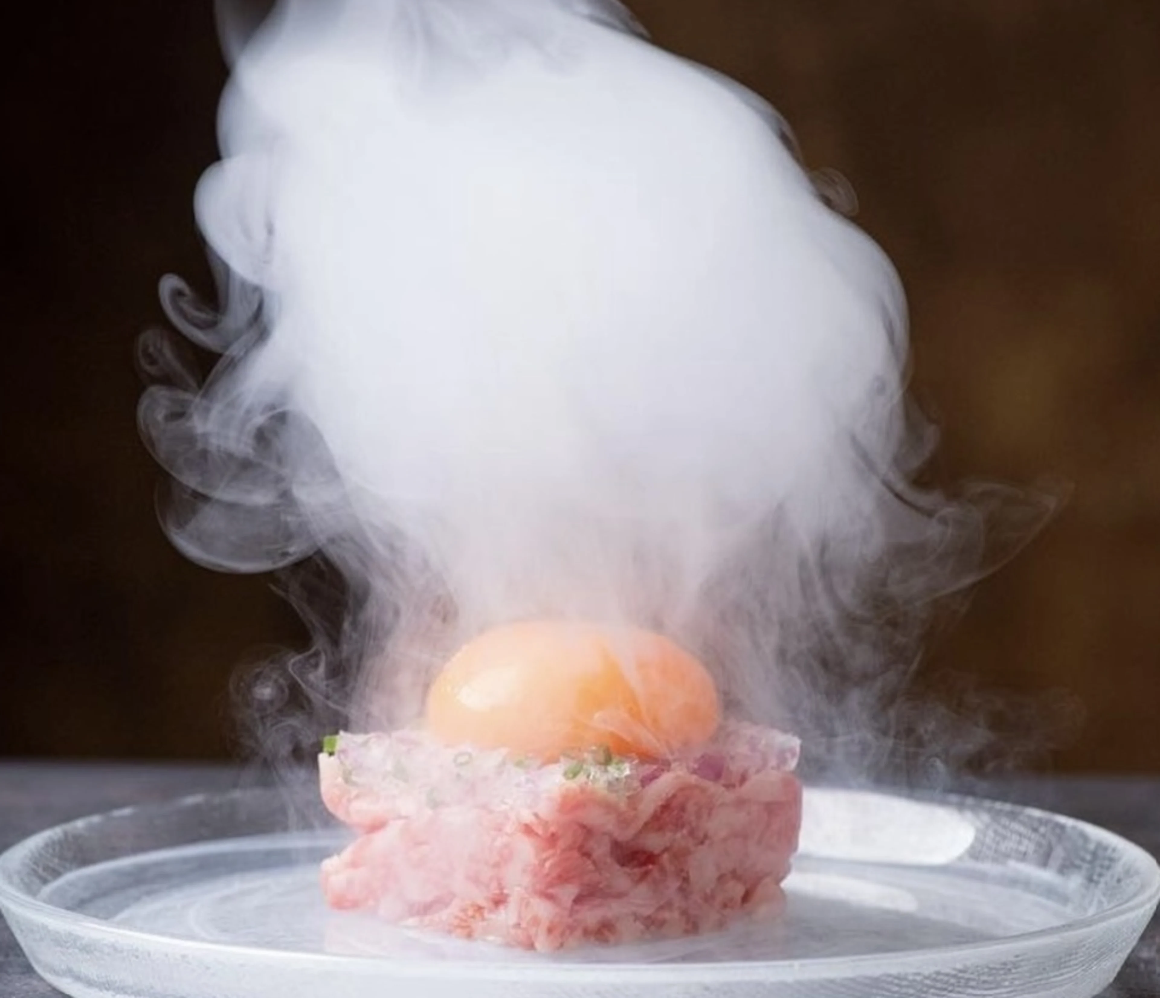 【アニバーサリー×最大24名まで】ビストロ風空間で味わう新感覚焼肉コース全7品★飲み放題＋メッセージ付きプレート★神楽坂で叶える大人の記念日