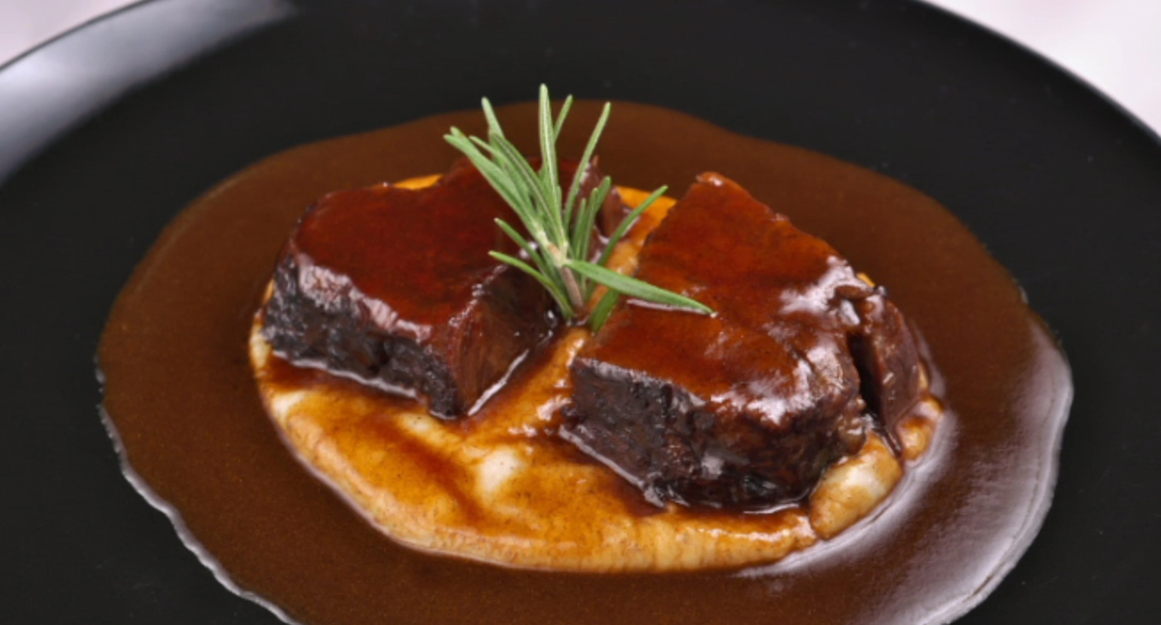 【12月20日～25日限定 / 女子会にもおすすめ】X'mas限定ランチコース全4品＋X'masデザート★南堀江のデザイナーズ空間で心ときめくフレンチを♪