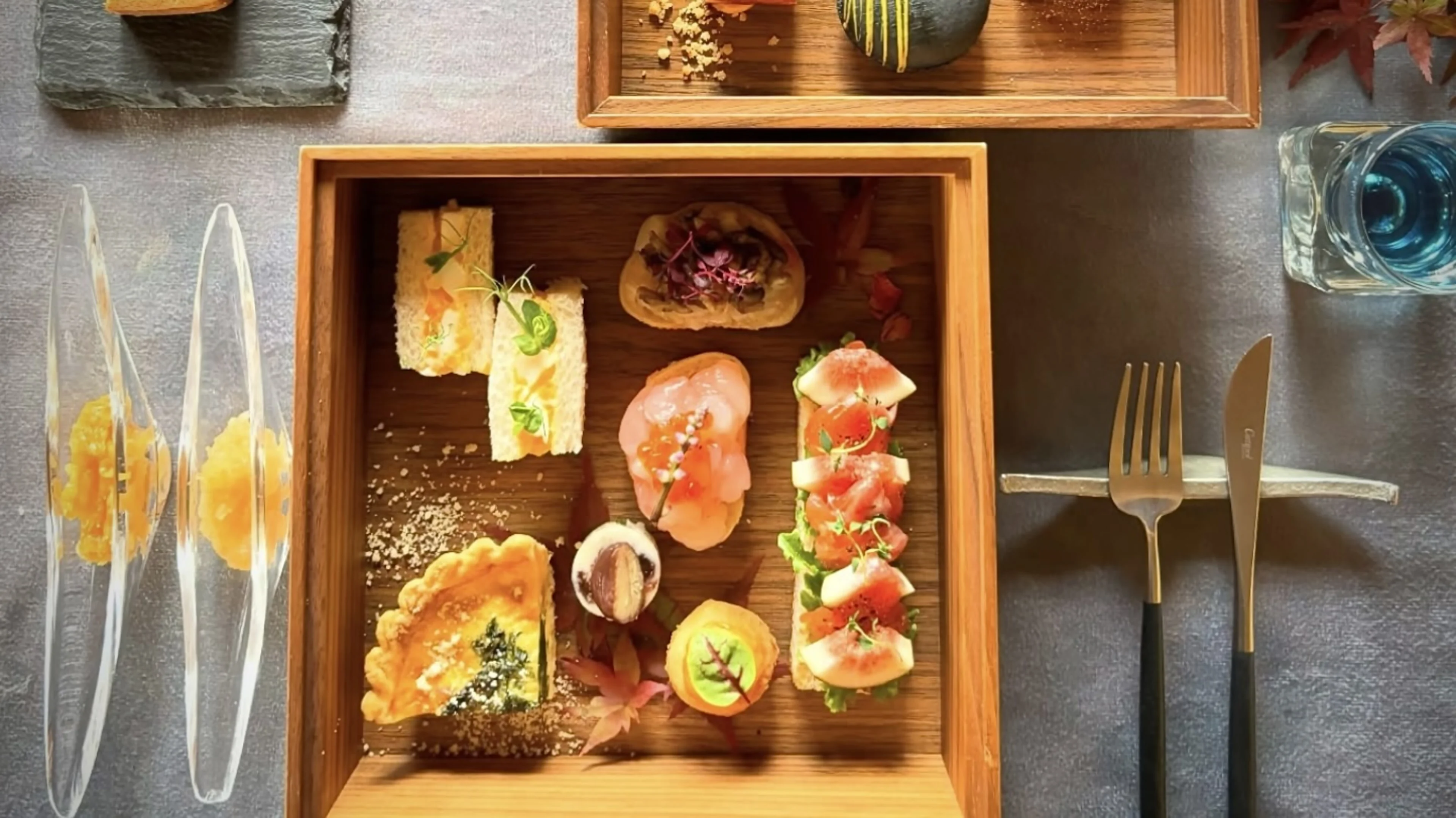 【大人のためのご褒美時間 / 個室も選べる★アニバーサリープラン】大切な方に贈る美食のひととき〜心ときめくアフタヌーンティ★唯一無二の美しい非日常空間で祝う記念日〜日本海を望む文化財級の歴史的古民家