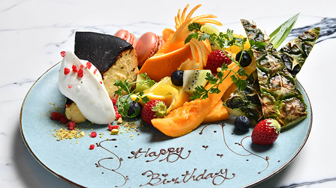 記念プレート 窓際席確約／アニバーサリープラン】魚・肉料理のWメインなど全5品