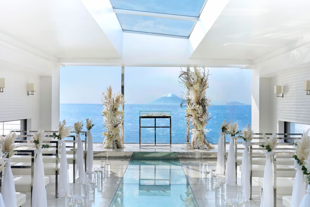 装飾チャペルor葉山の砂浜でプロポーズ 】プランナーによる全面