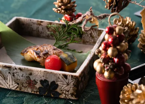 【Anny限定★クリスマスディナープラン】色鮮やかな八寸やオマール海老含む懐石全7品～クリスマス特別懐石＆乾杯シャンパン付き～★青山の洗練された街並みを望む極上のひととき