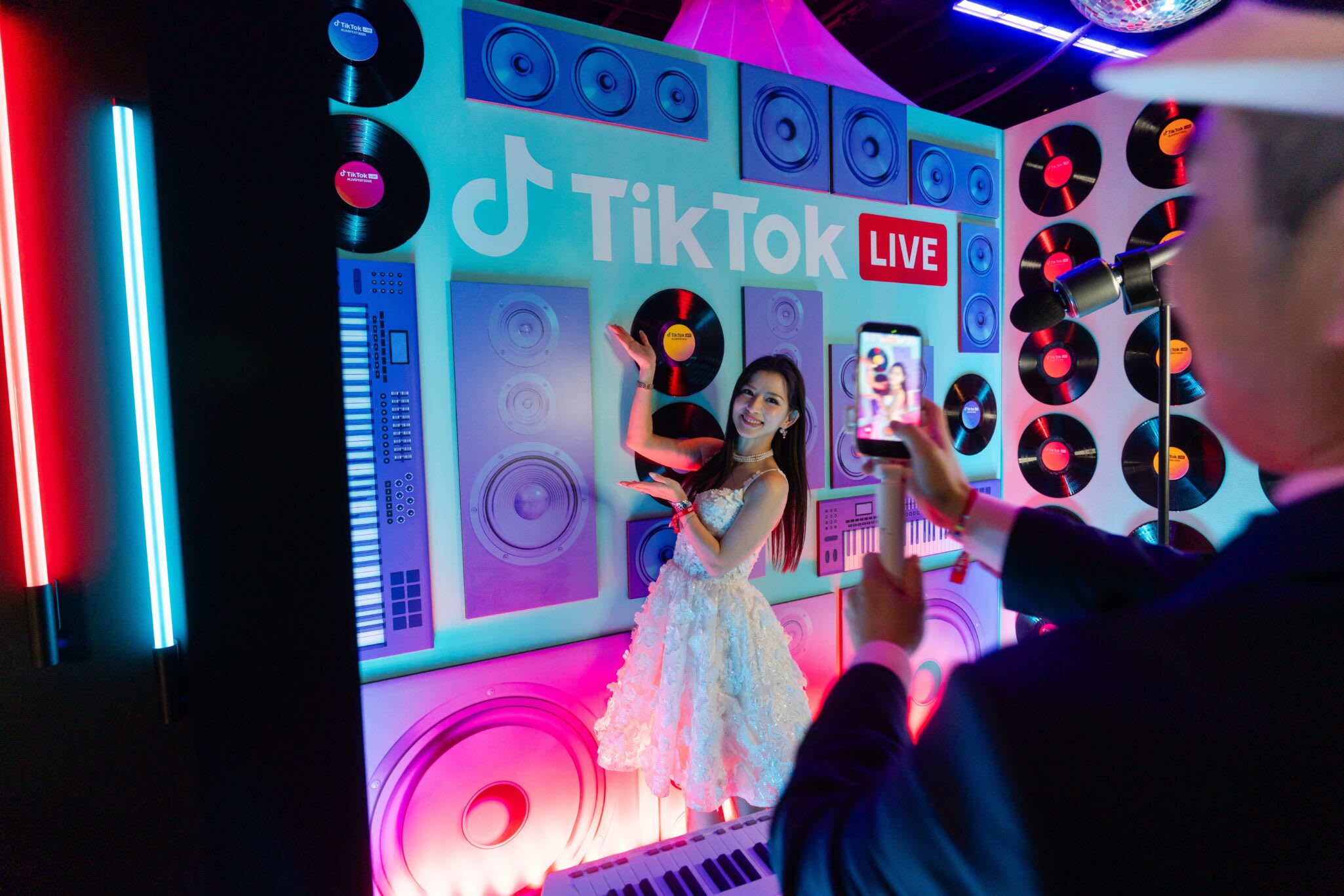 TikTok live experience