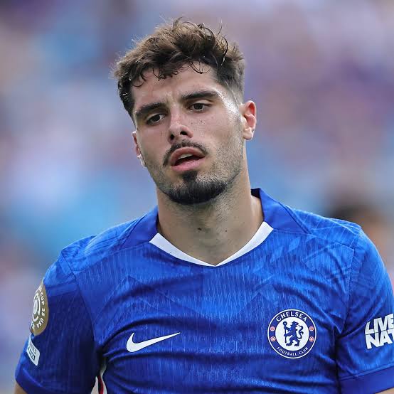 Pedro Neto Apologises After Ball Boy Incident in PSG vs Chelsea Champions League Clash