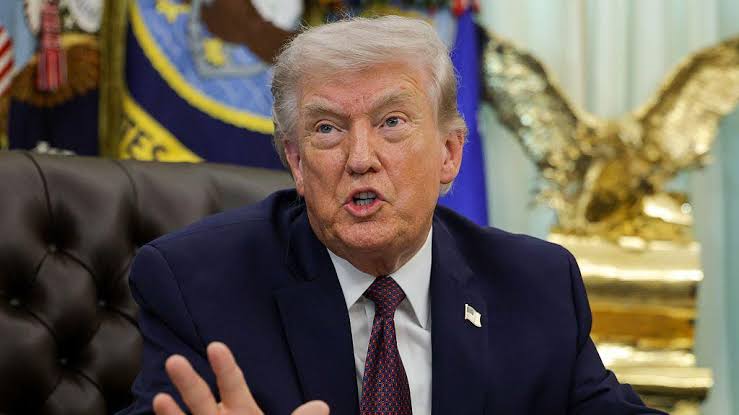 Trump Says US Warships Are Armed for Possible Strikes on Iran if Talks Collapse