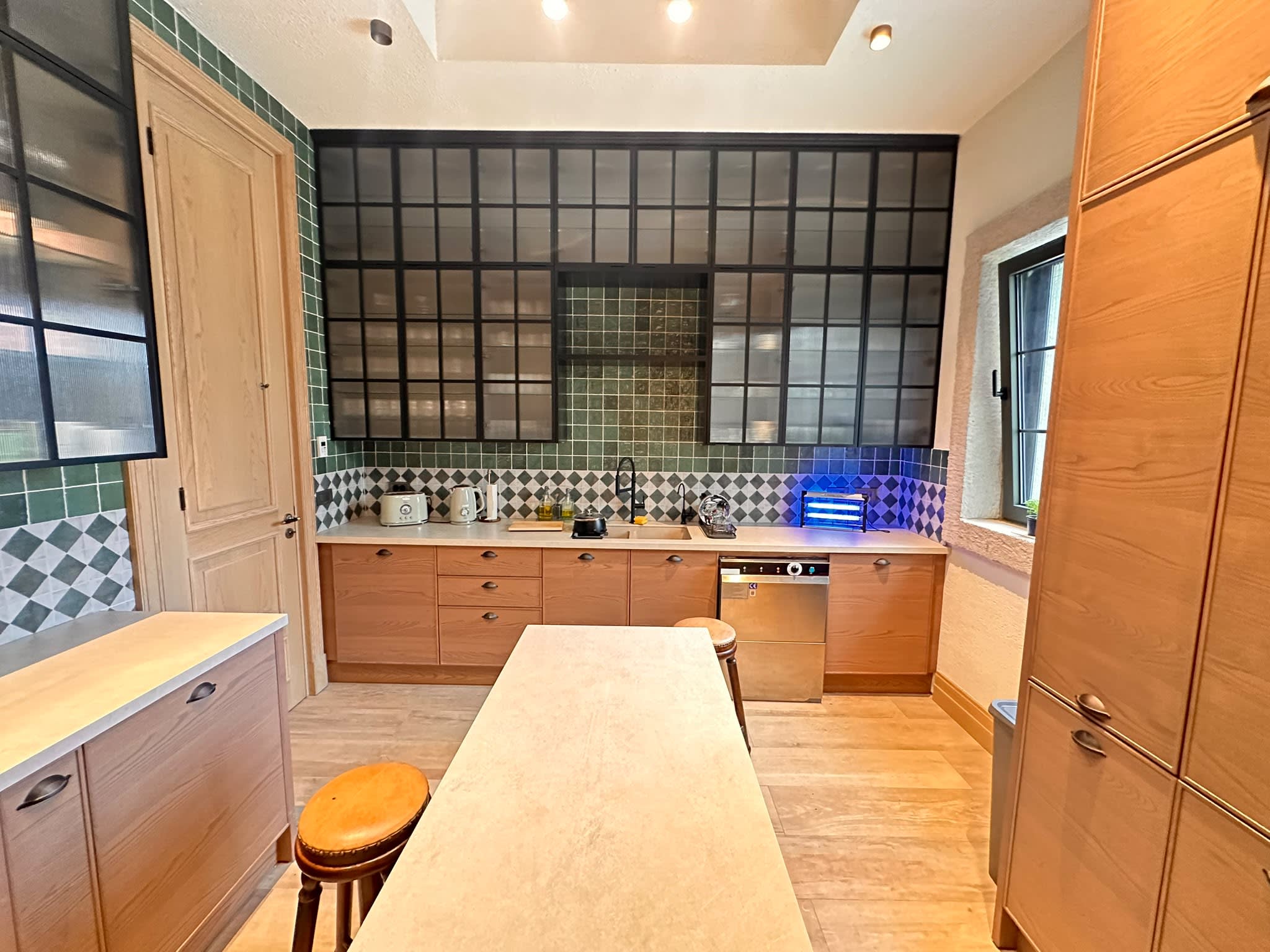 Gallery Image 1