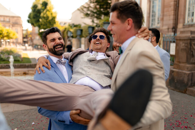 Emma & Julien Wedding Photo 30