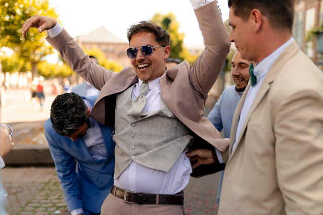 Emma & Julien Wedding Photo 32