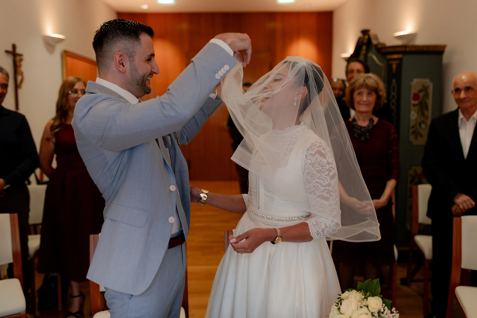 Virginia y Romano – Felicitaciones y celebración tras la boda