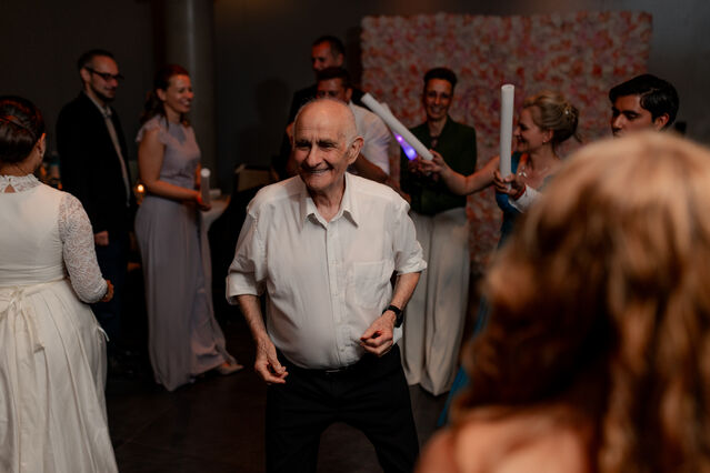 Virginia & Romano Wedding Photo 34