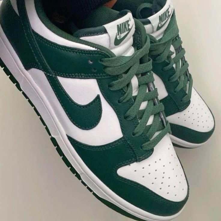 green and white nike sb dunks
