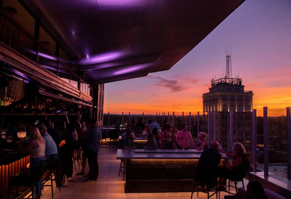 se FileMarriott_Exchange_Sunset_027_2022-01-25-183801_8ef7ea6302ebfbef14fae837bb7b9c7d.jpeg