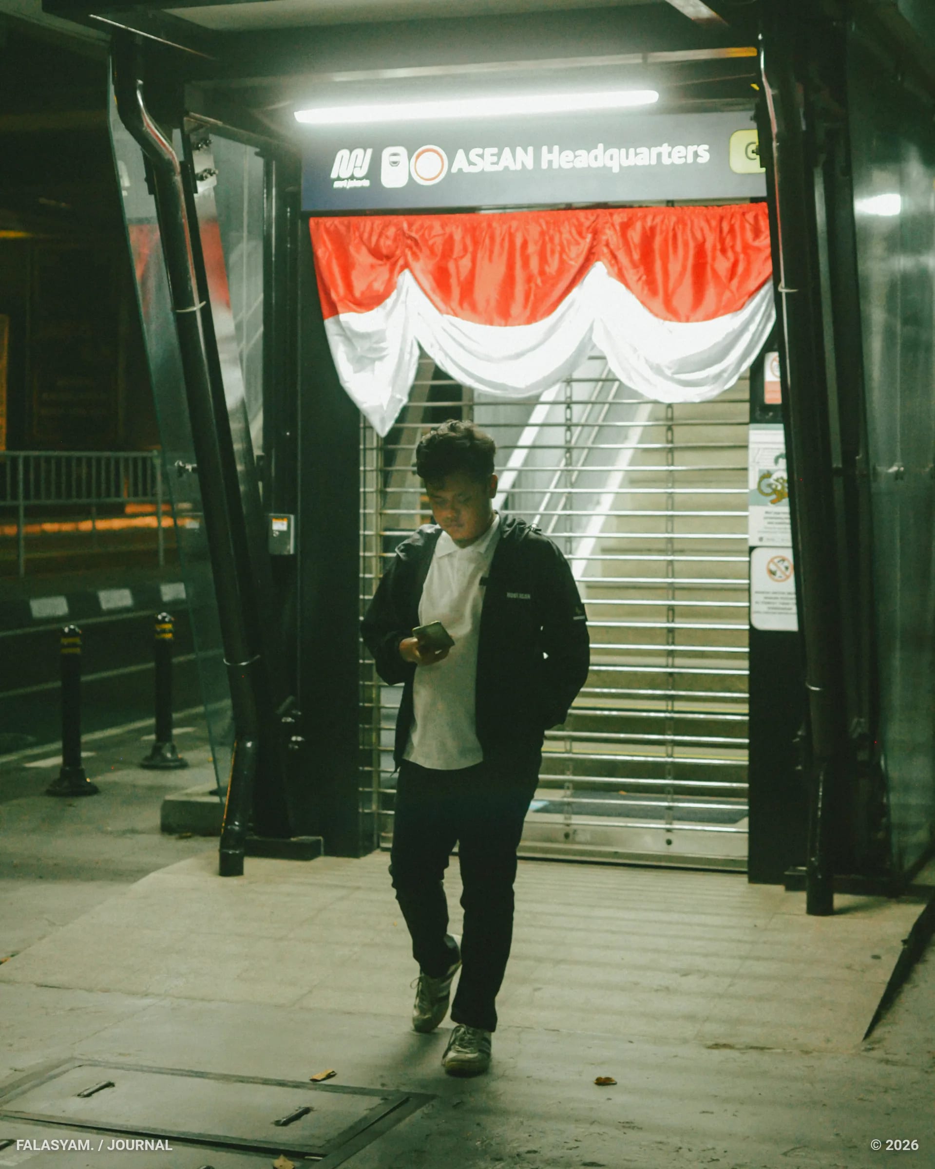 Strolling Around Jakarta