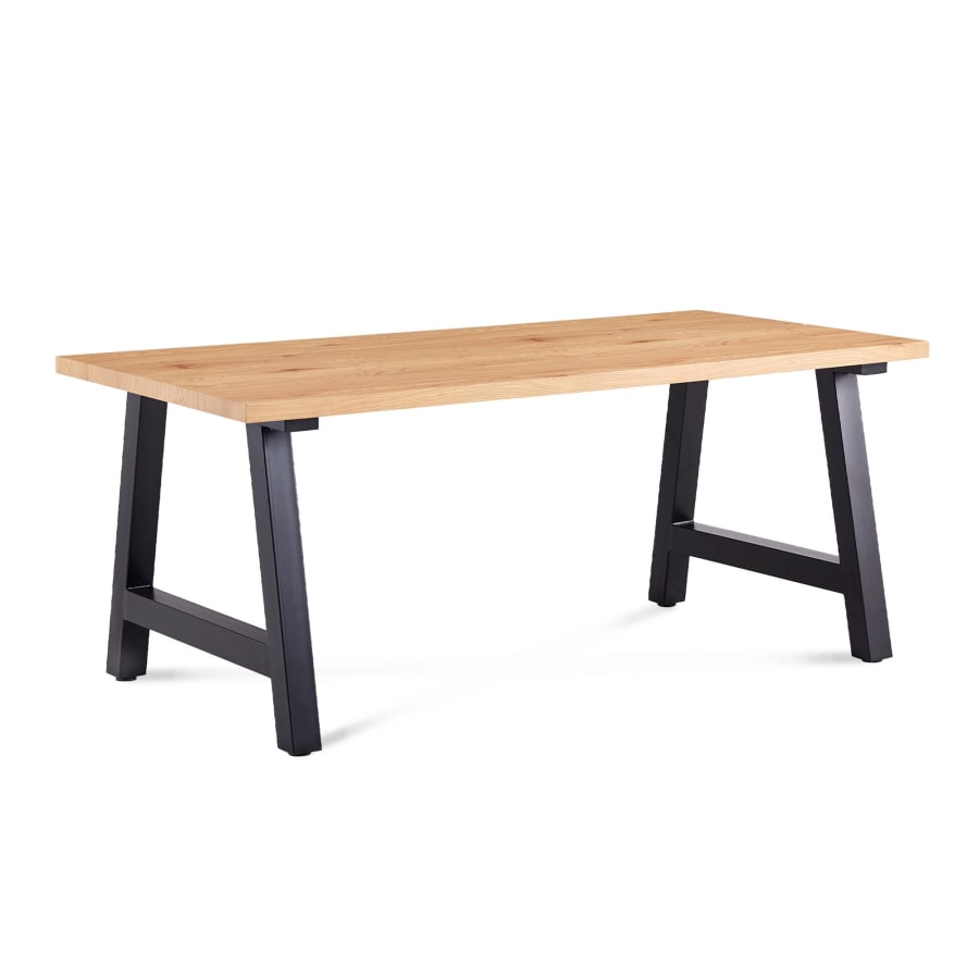 Table &agrave; manger en bois et m&eacute;tal noir