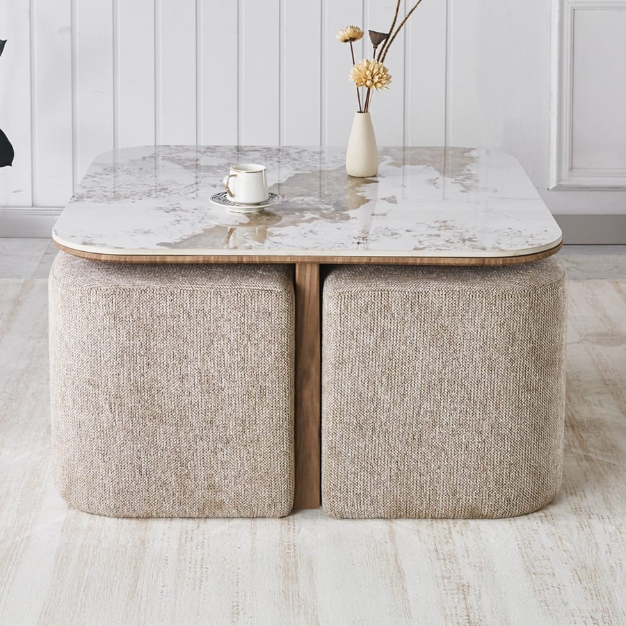 Table basse en pierre fritt&eacute;e blanc avec 4 poufs pieds couleur bois