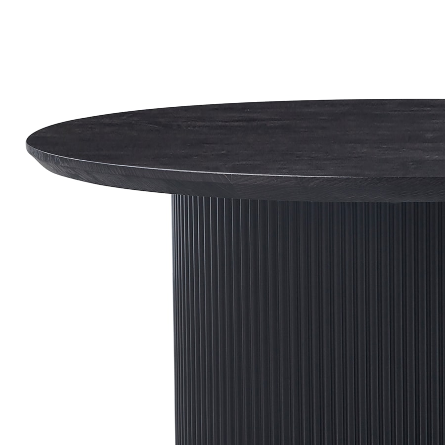 Table &agrave; manger ovale couleur marron fonc&eacute;