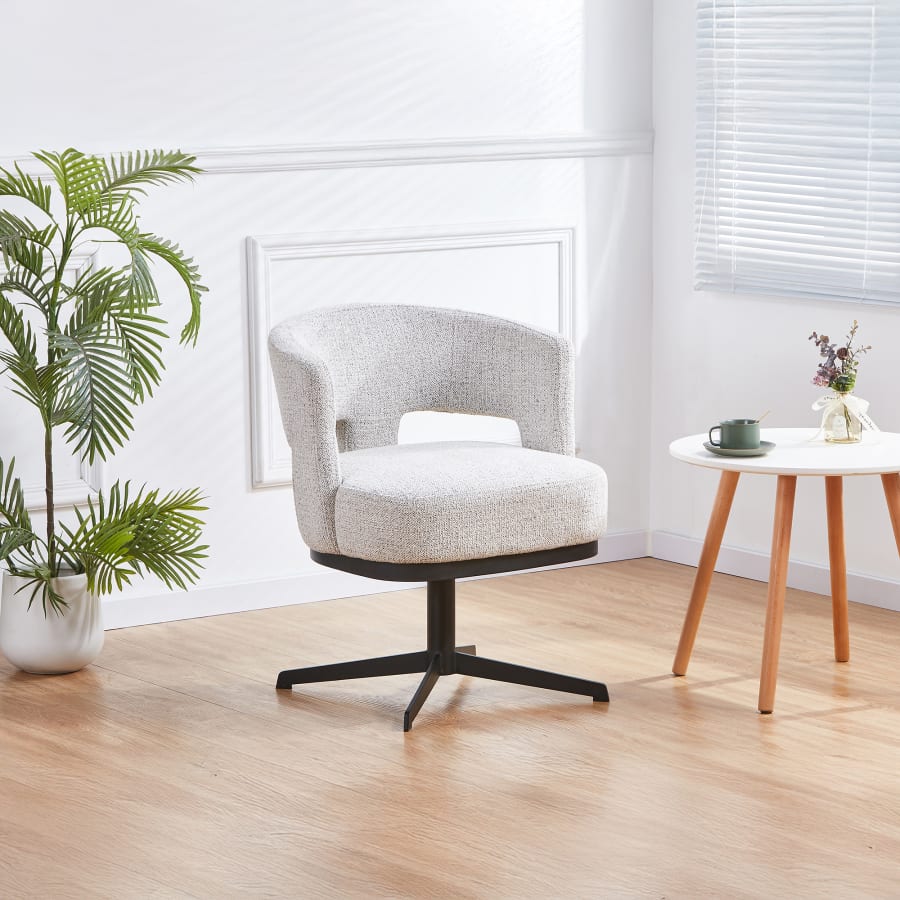 Chaise pivotante en tissu gris clair pieds en métal noir
