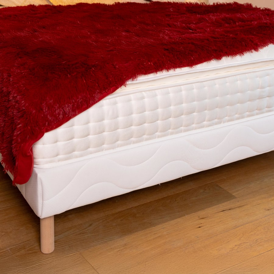 Matelas ressorts ensach&eacute;s et m&eacute;moire de forme 160x200 cm