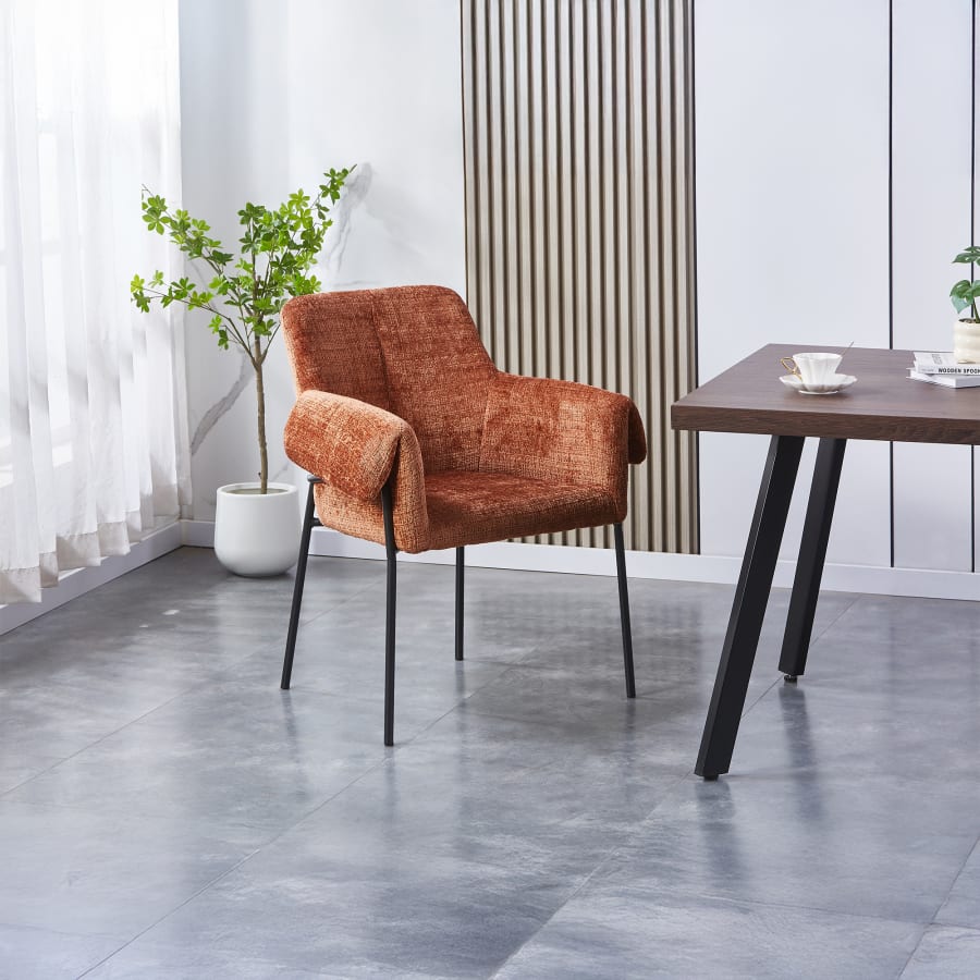 Chaise en tissu terracotta pieds en métal noir