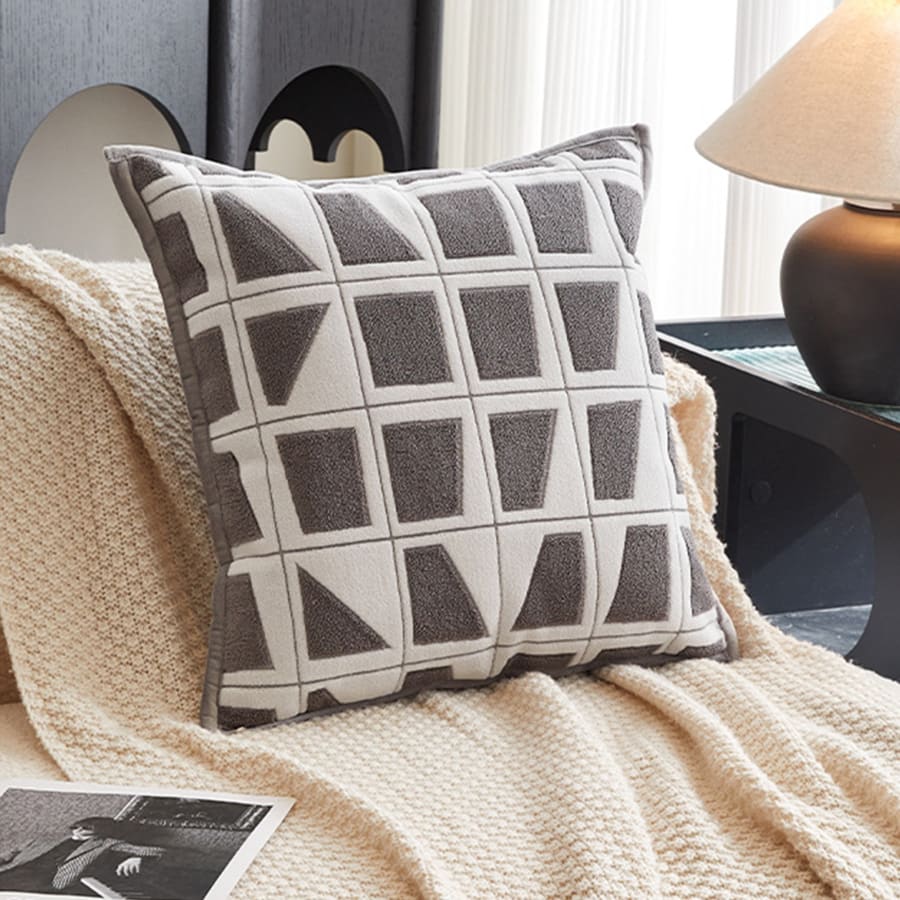 Coussin carré en tissu à motifs blanc et gris 45x45 cm