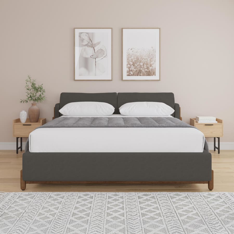 Lit double en tissu gris foncé piètement bois foncé 140x190 cm