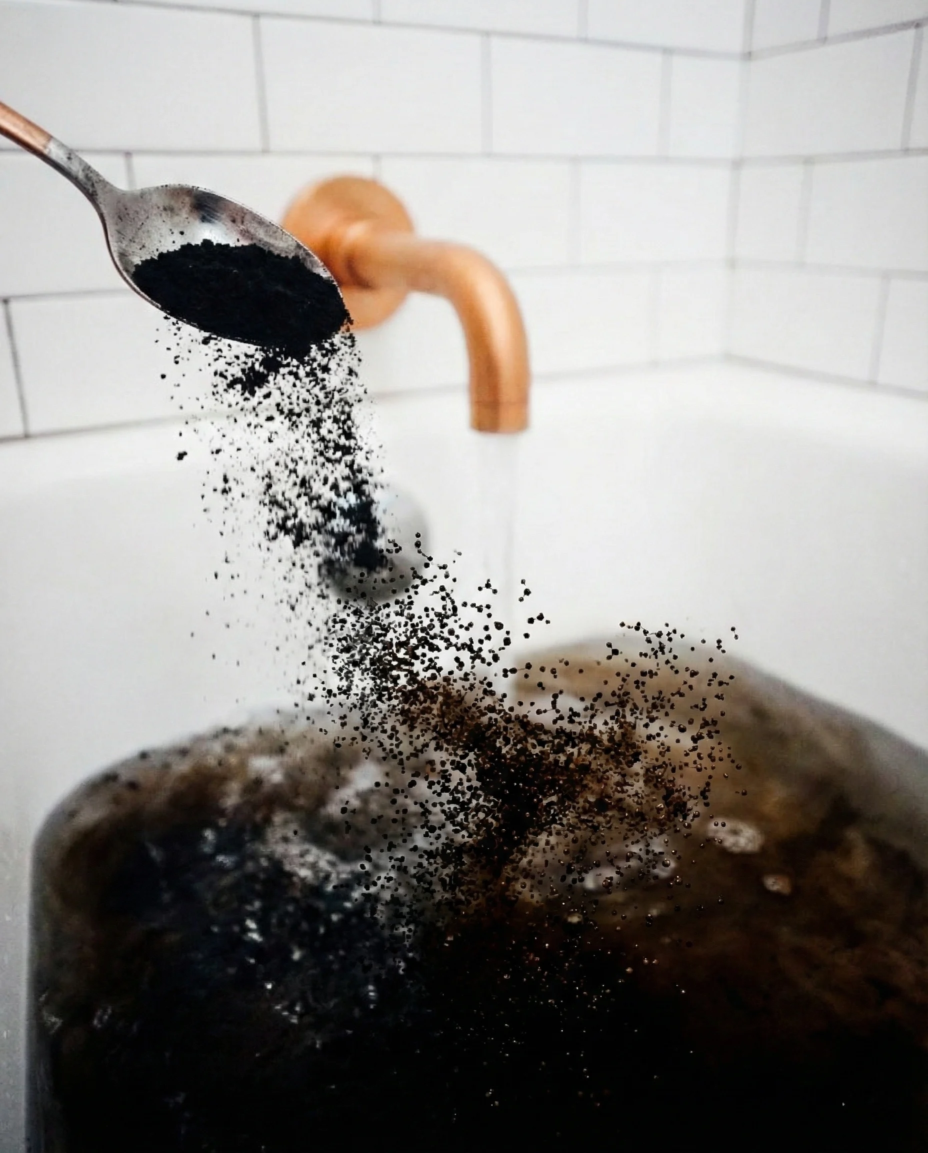 BLACK STUFF Banyo ve Cilt Bakımı