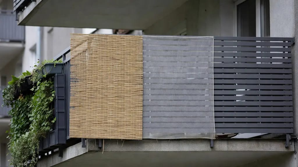 Jak Osłonić Balkon w Bloku
