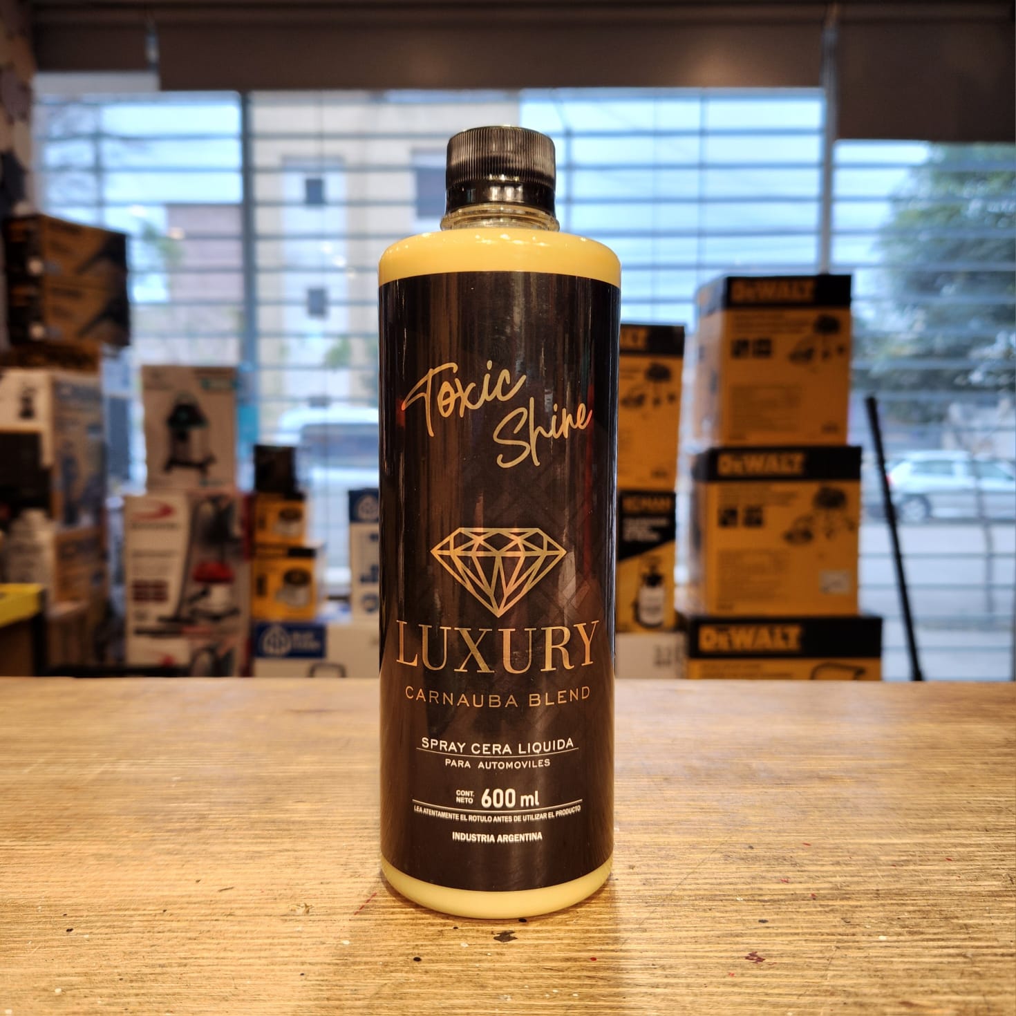 Toxic Shine-Luxury carnauba blend 