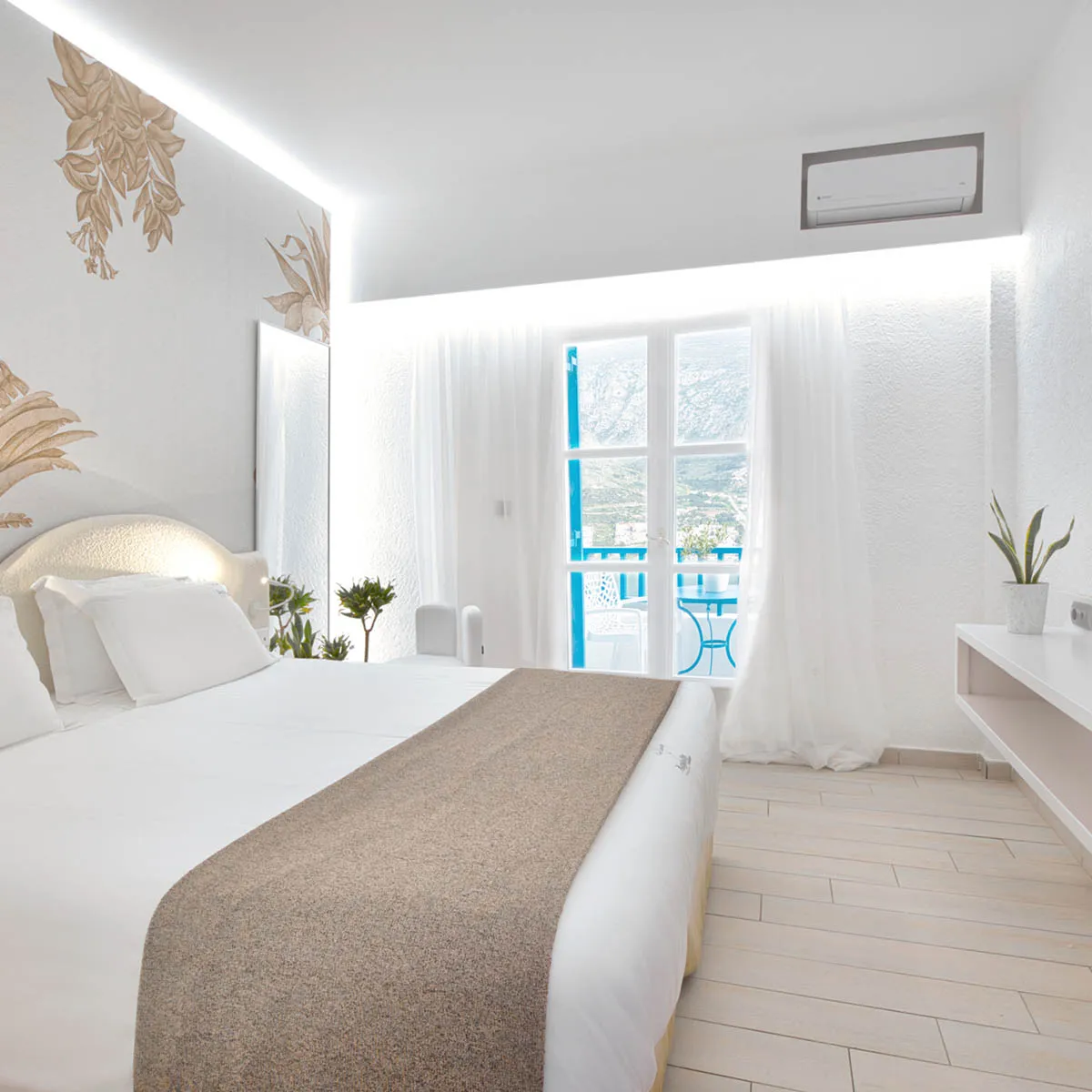 Superior Cycladic room photo