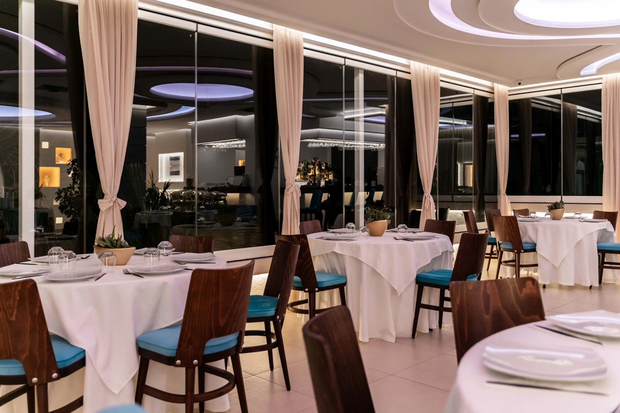 Ambrosia Gallery Restaurant, 7