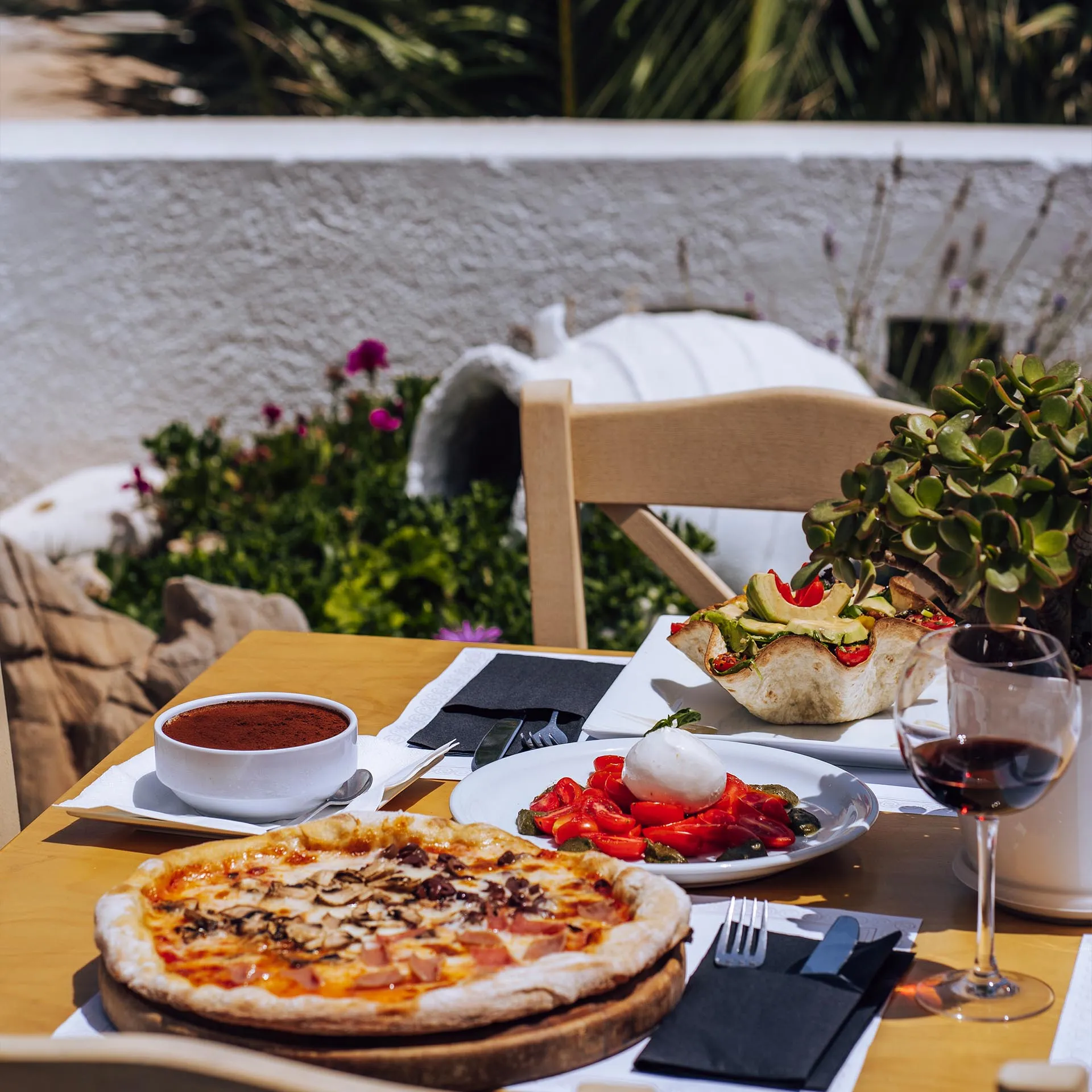 Calypso Restaurant, 22