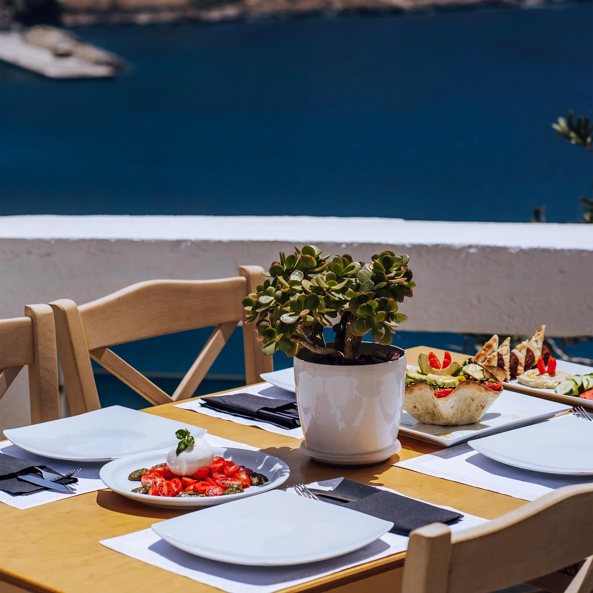 Calypso Restaurant, 29