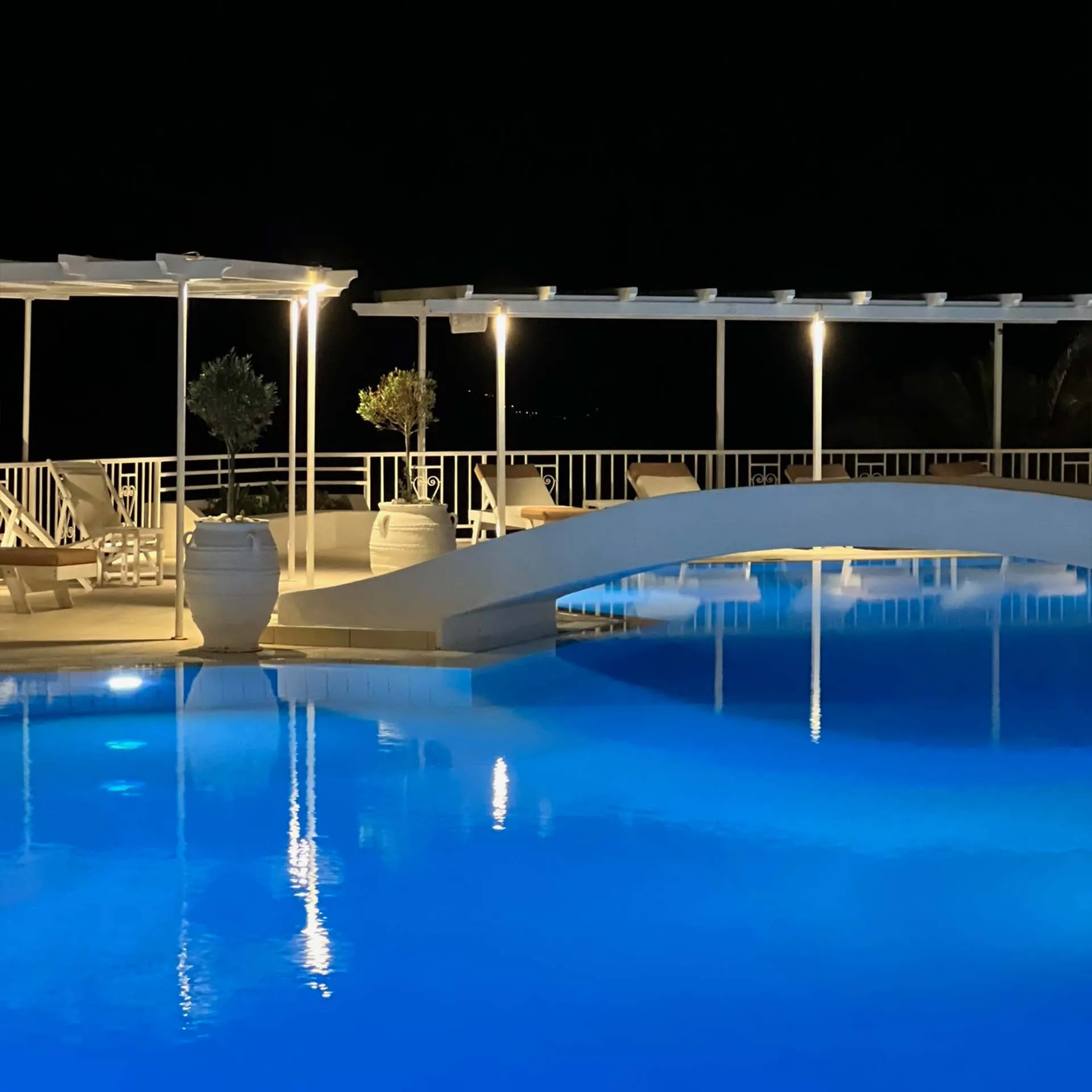 Calypso Bar, 17