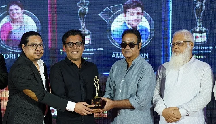 শ্রেষ্ঠ অভিনেতার পুরস্কার পেলেন এনায়েত উল্ল্যাহ সৈয়দ