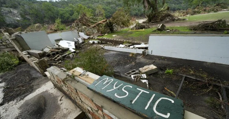 পাকিস্তানে ভারী বৃষ্টি-বন্যায় মৃতের সংখ্যা বেড়ে ৭২