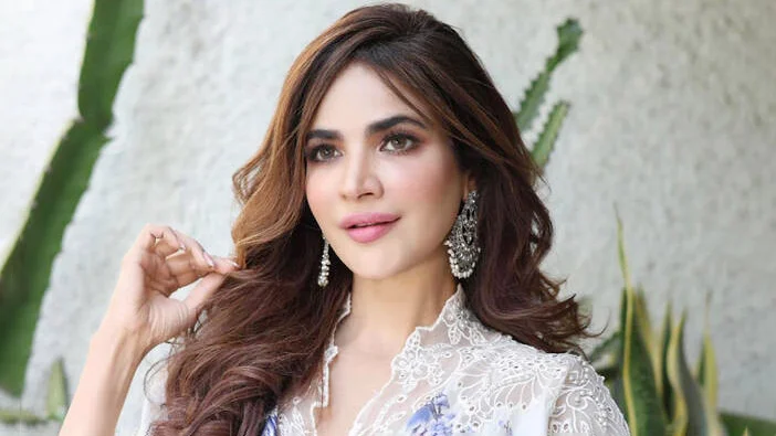 পাকিস্তানি অভিনেত্রী হুমাইরা আসগরের গলে যাওয়া লাশ মিলল নিজের ফ্ল্যাটে