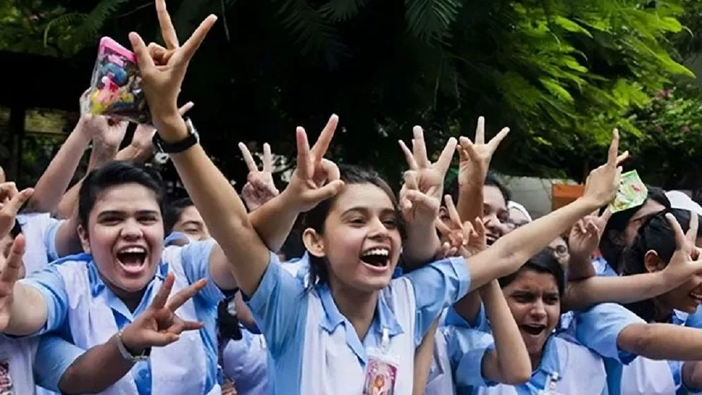 জিপিএ ৫ পেয়েছে ১ লাখ ৩৯ হাজার ৩২ শিক্ষার্থী