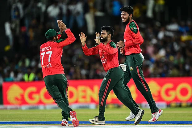 শ্রীলঙ্কানদের মুখেও ‘শামীম, শামীম’