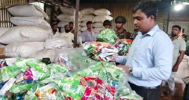 বিভিন্ন নাম ব্যাবহার করে শিশু খাদ্য তৈরী, চাঁদপুরে কারখানা মালিকের জরিমানা
