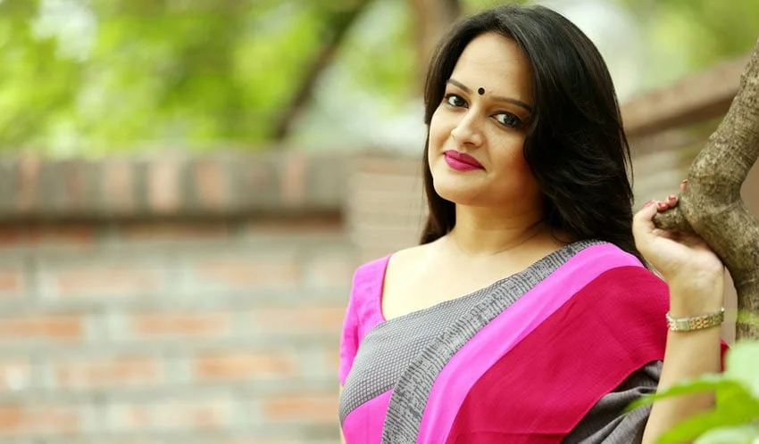 অর্ধযুগ পর নতুন গান নিয়ে ঈশিতা
